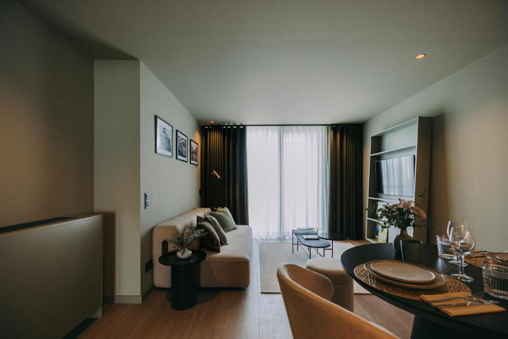 
One-Bedroom Apartment
