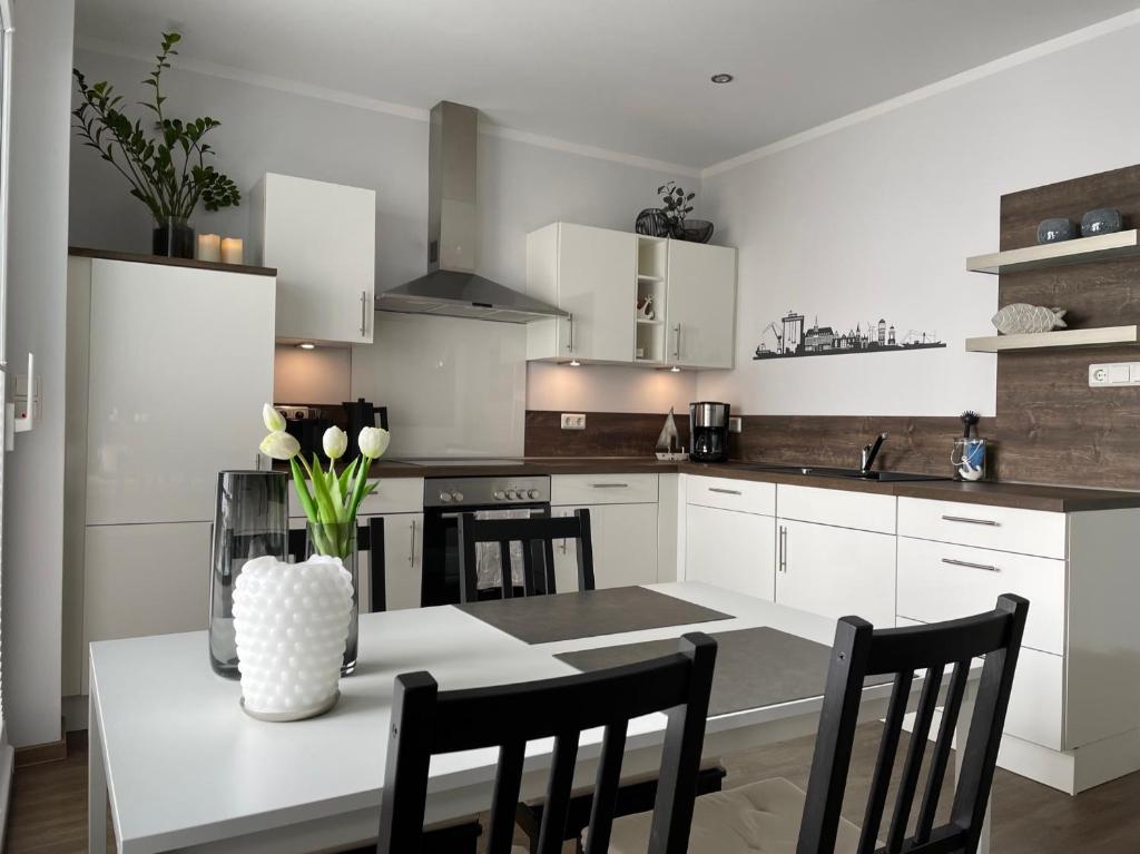 Galeriebild der Unterkunft Ferienwohnung "Delftbrise" Emden in Emden