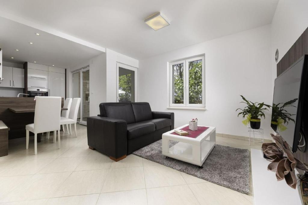 Χώρος καθιστικού στο Ferienwohnung für 5 Personen ca 65 qm in Uvala Soline, Kvarner Bucht Krk