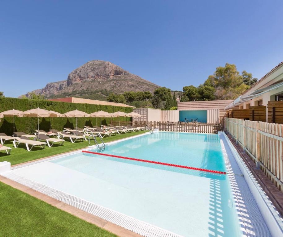 Bazén v ubytování Hotel Fortuny javea nebo v jeho okolí