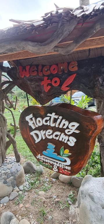 Certifikát, hodnocení, plakát nebo jiný dokument vystavený v ubytování Floating Dreams