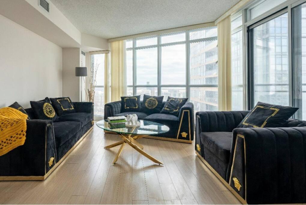Luxury Lakeview 2 bedroom 2bath downtown Toronto, Toronto (updated