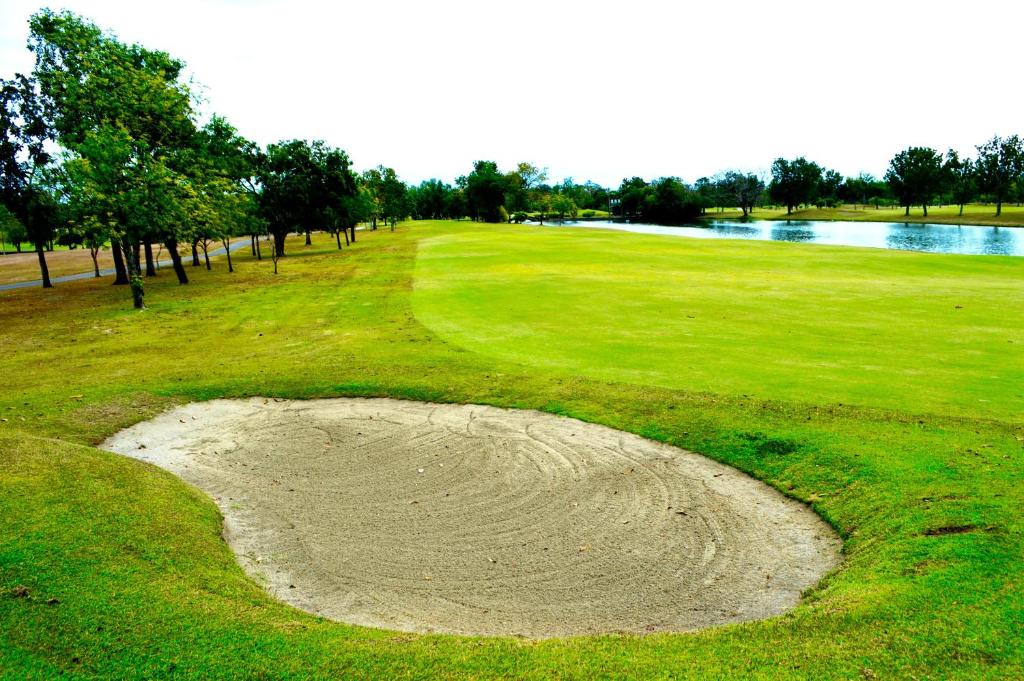 Golf v hotelu nebo okolí