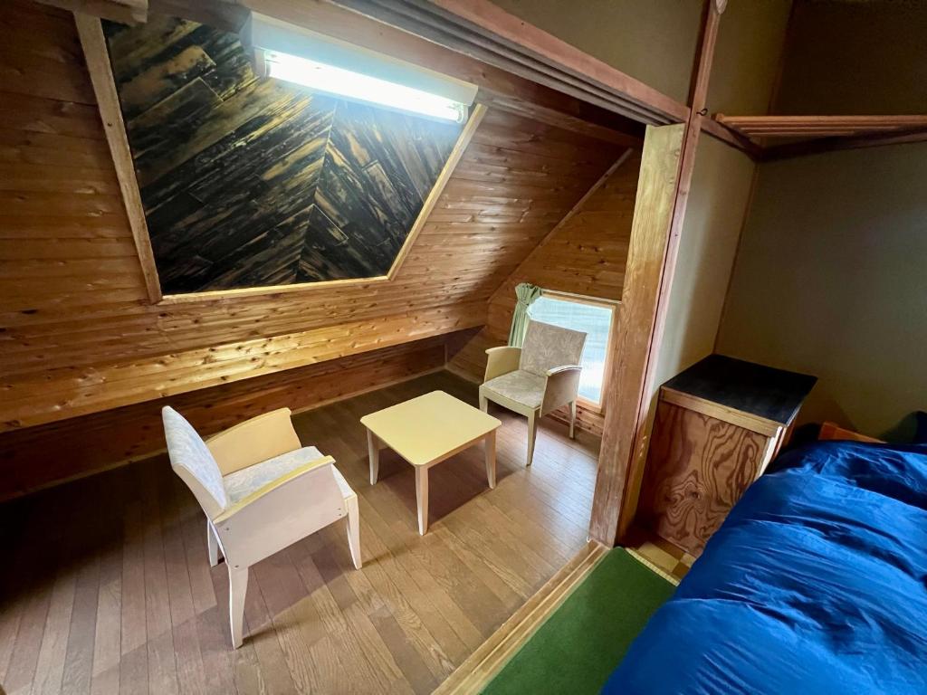 Posezení v ubytování Little Alaskan Guest House