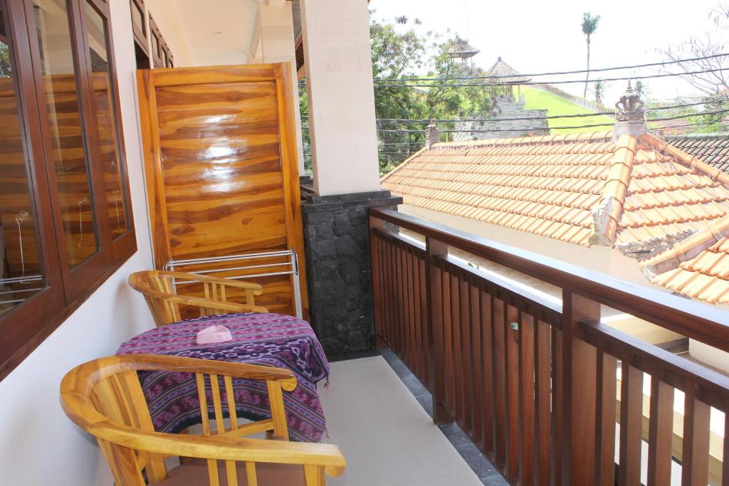 Agus Tri Homestay - 8