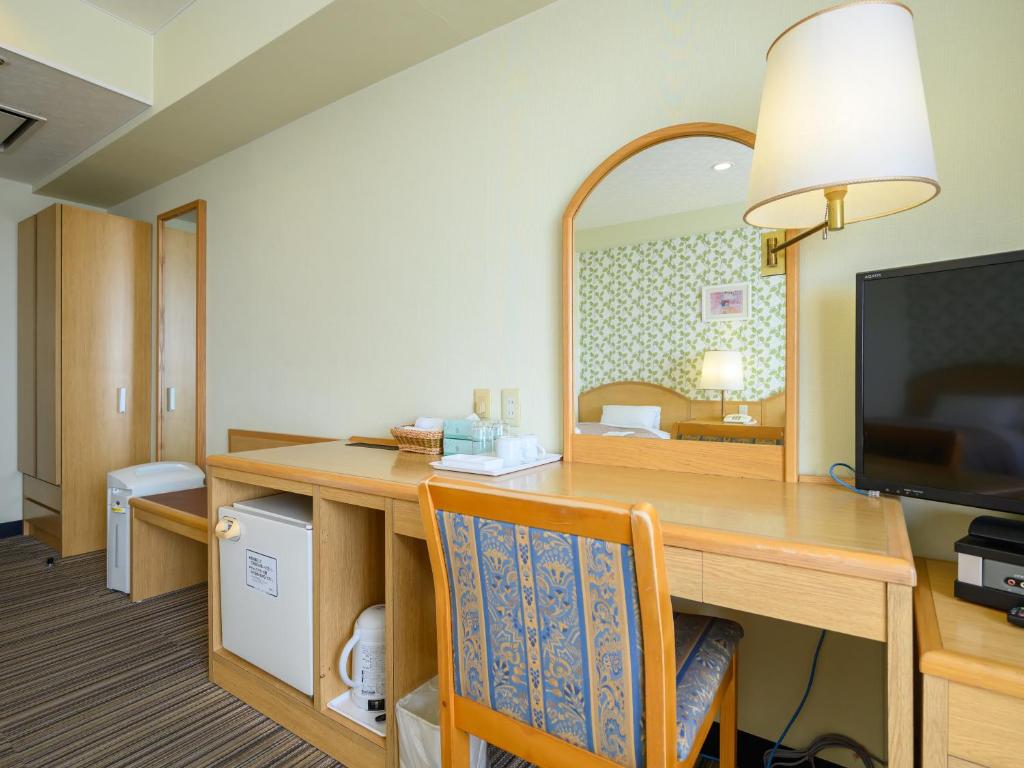 Hotel Green Park Suzuka - Quarto Twin - Não Fumante