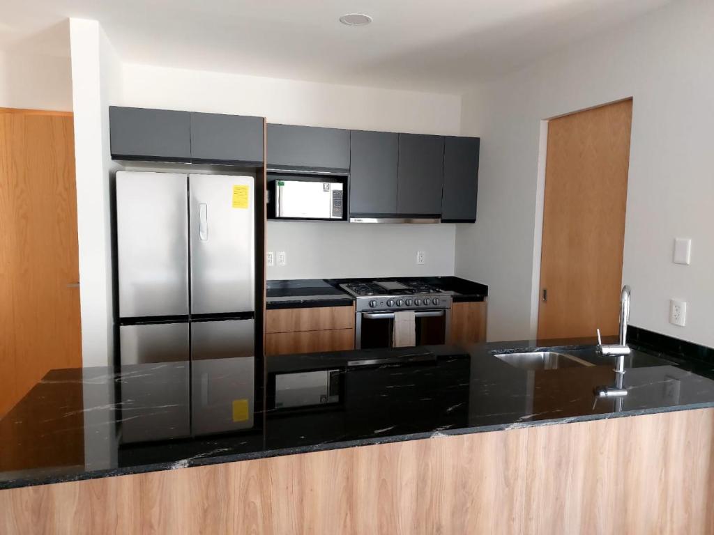105 Downtown, Rooftop - Ocean View - Квартира