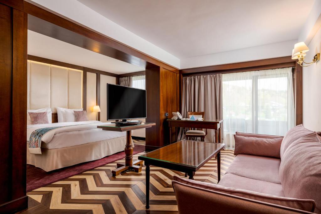 جناح جونيور WITH BALCONY & SPA ACCESS
