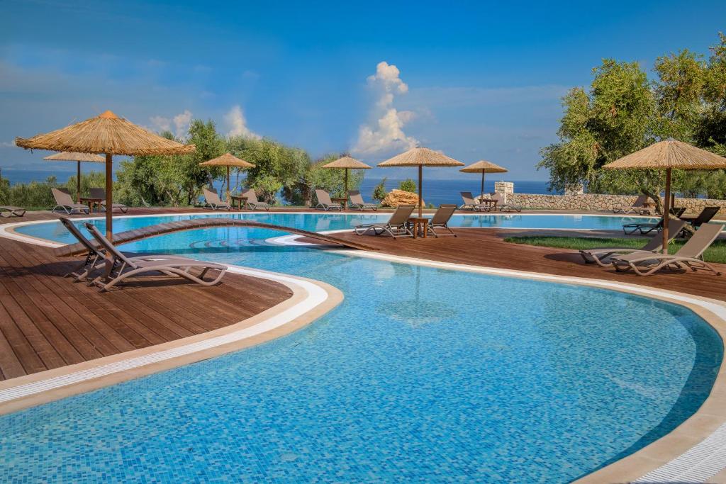 
Πισίνα στο ή κοντά στο Elegance Luxury Executive Suites - Adults Only
