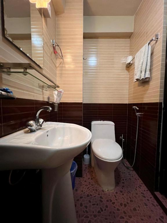 Taleju Grand Hotel - Chambre Triple Standarde