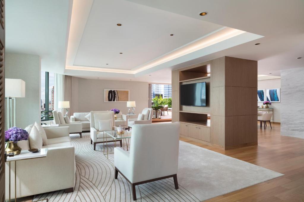 تلفاز و/أو أجهزة ترفيهية في فندق سيام كمبنسكي بانكوك - معتمد من شا إكسترا بلس