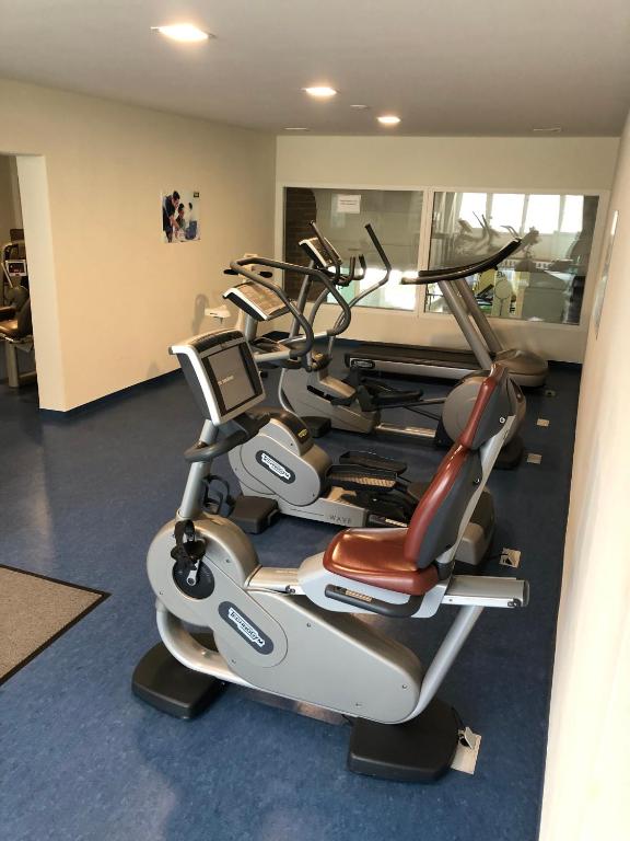 Fitness centrum a/nebo fitness zařízení v ubytování Ferienwohnung Tanja