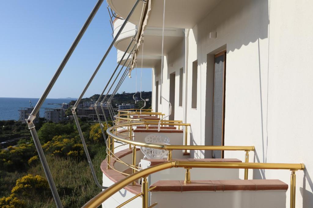 Balkón nebo terasa v ubytování Doko Hotel