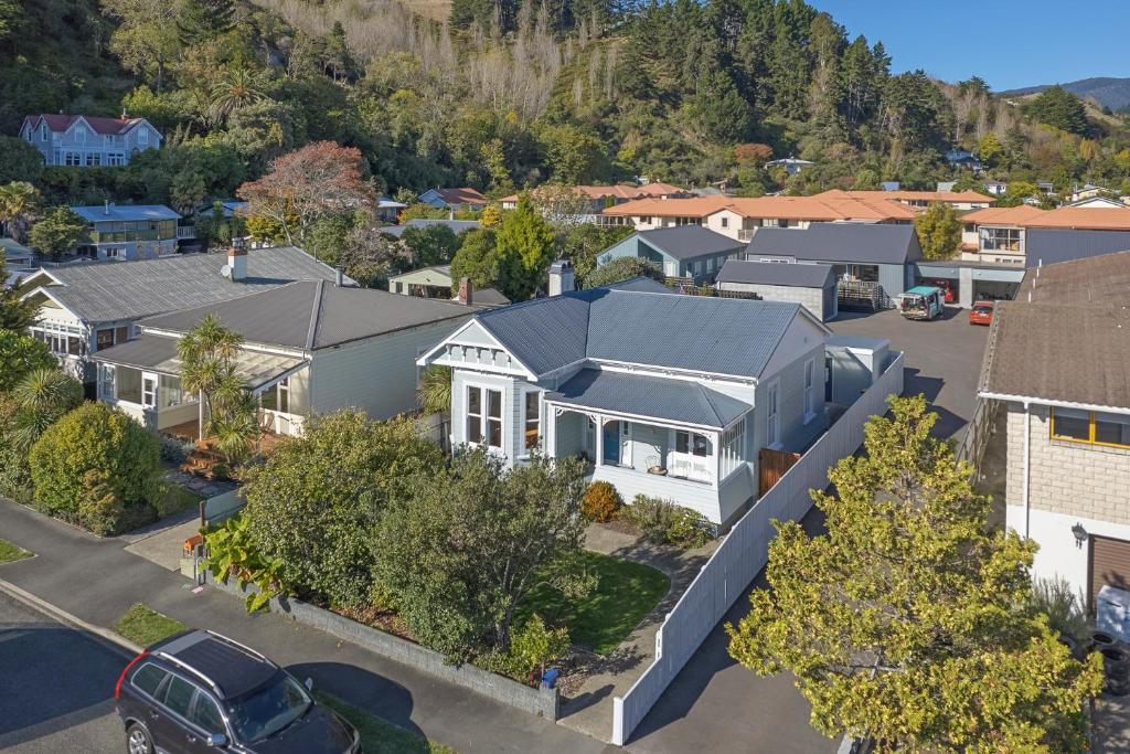 an aerial view of a house in a suburb at Villa Cambria in Nelson