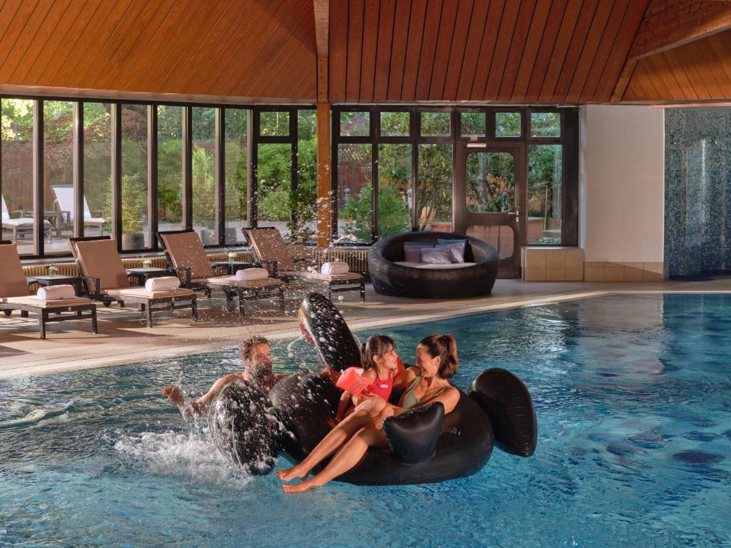Bazén v ubytování InterContinental Berlin by IHG nebo v jeho okolí