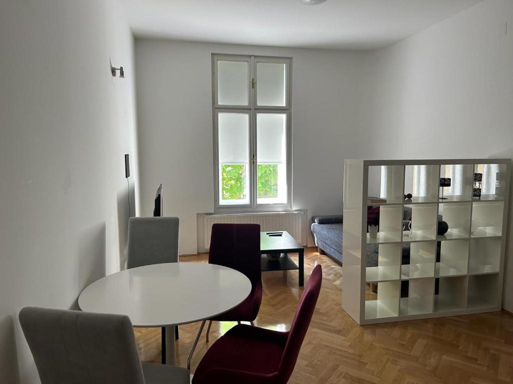 Noble Studio Apartments - 19