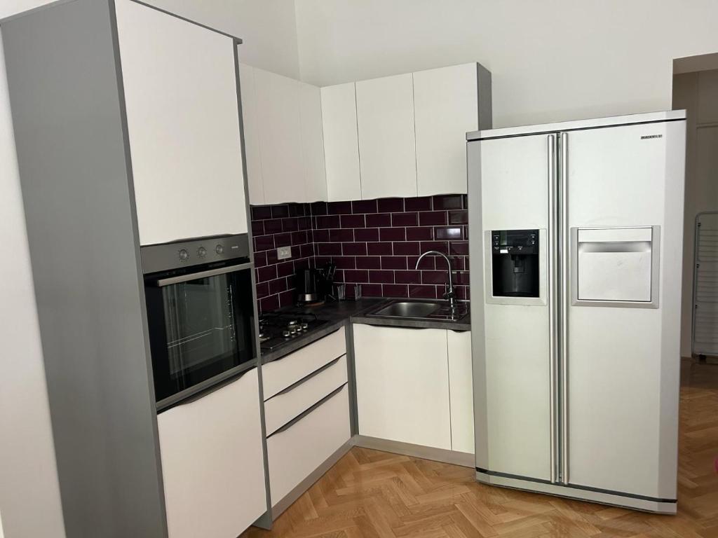 Noble Studio Apartments - 13