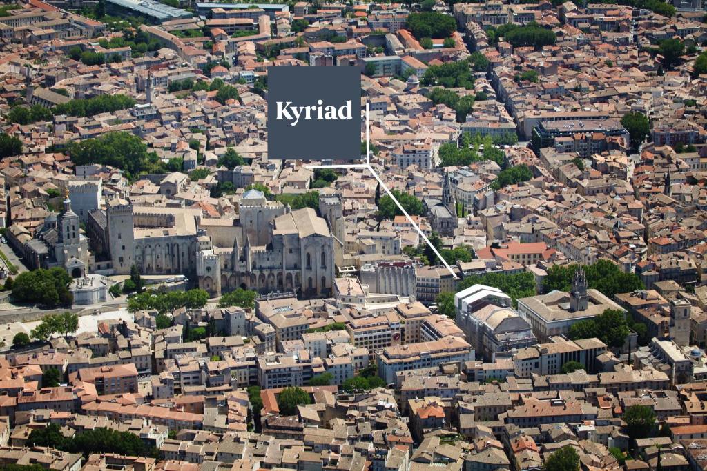Kyriad Avignon - Palais des Papes - Resim 8