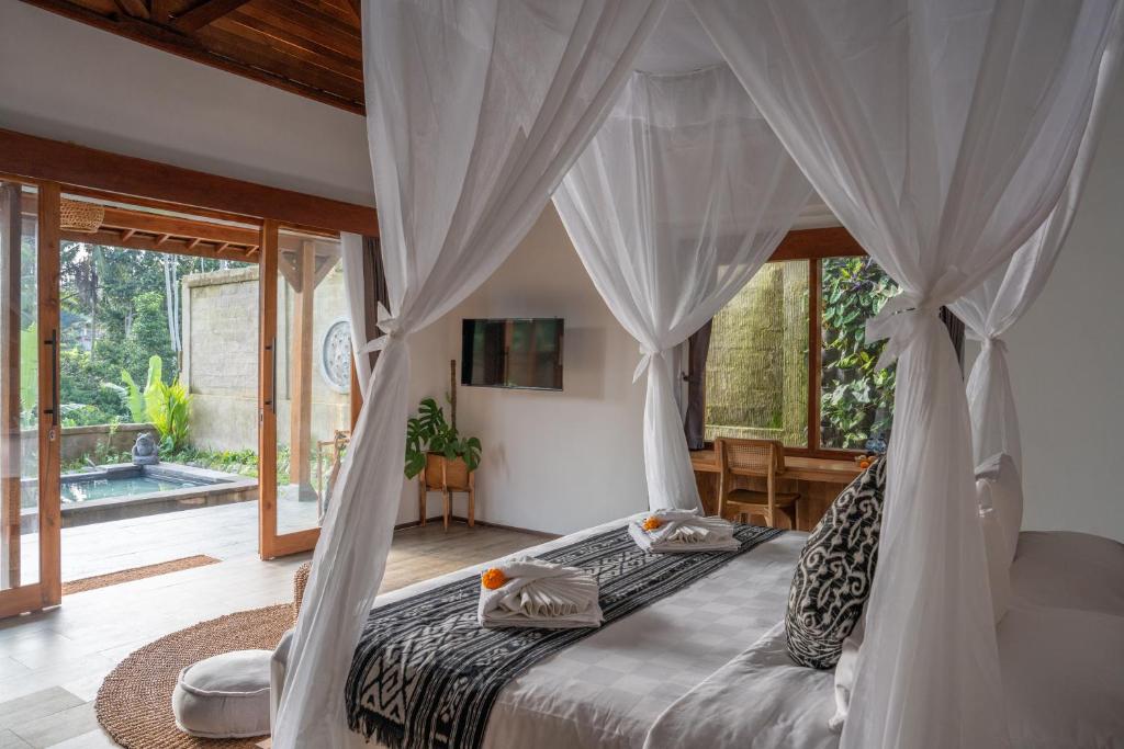 Moonterra Villa Sebatu - Double Room With Pool View