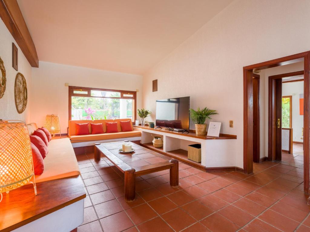 Telewizja i/lub zestaw kina domowego w obiekcie CASA GRAN CANARIA - Gran Canaria Stays