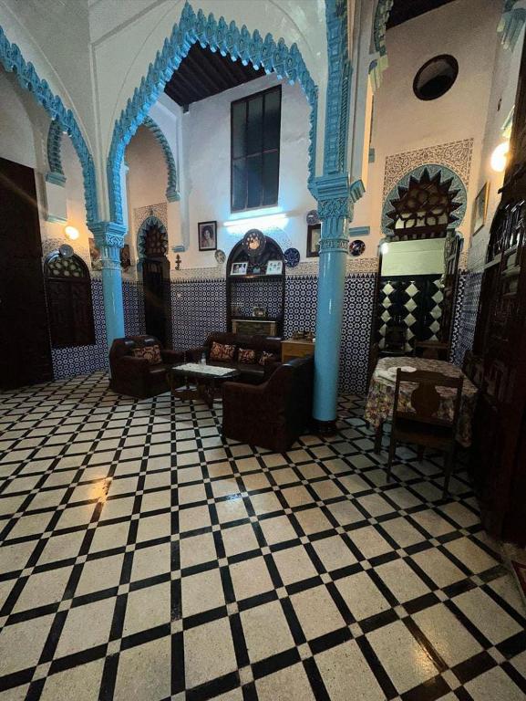 Posezení v ubytování Maha's Riad