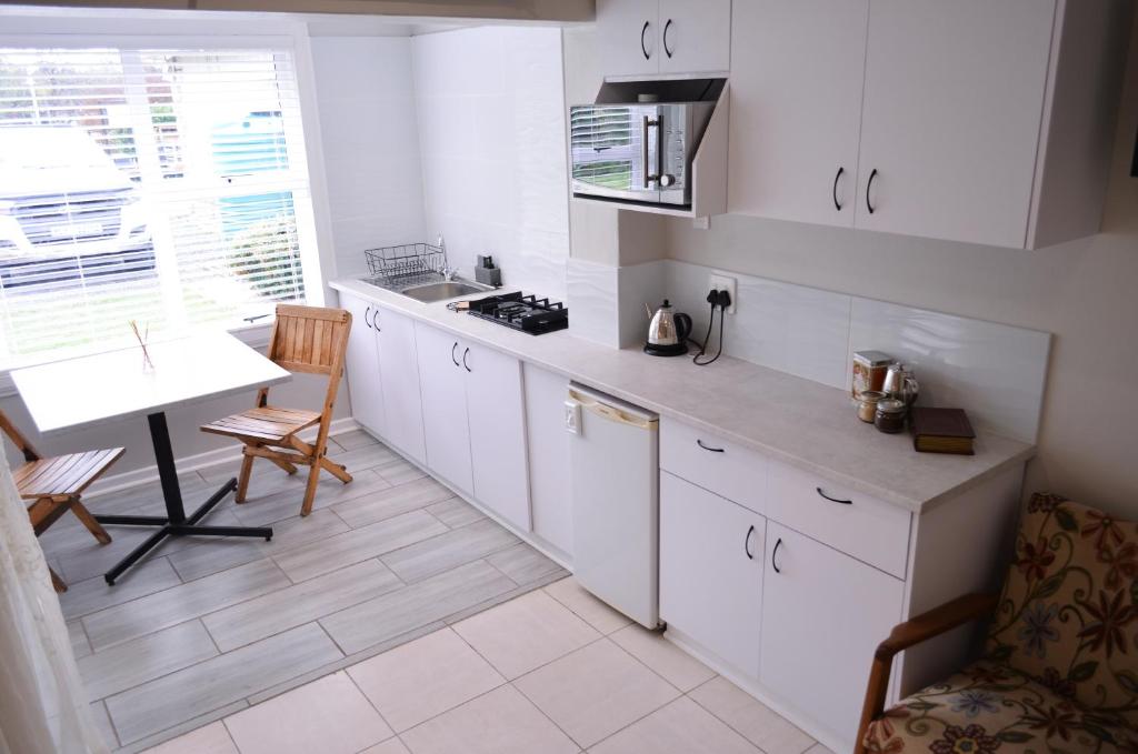 De Berg Guesthouse - Double Or Twin Room With Private Bathroom