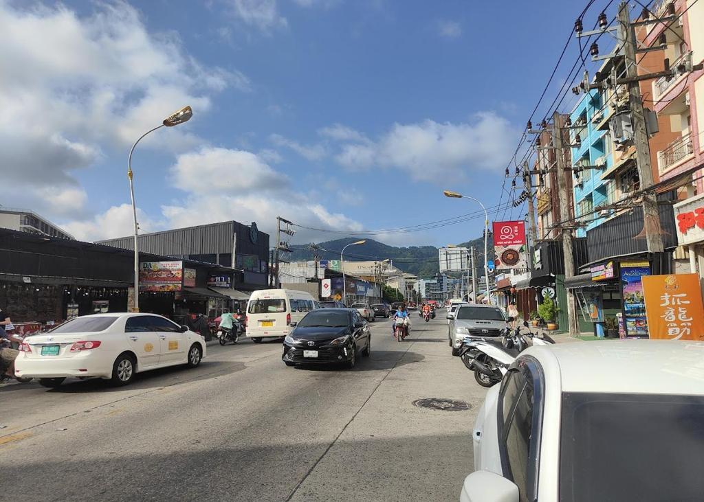 One World One Home Patong 1 - Resim 12