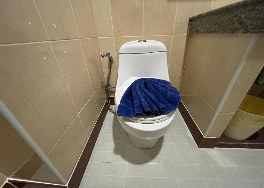 One World One Home Patong 1 - Resim 34