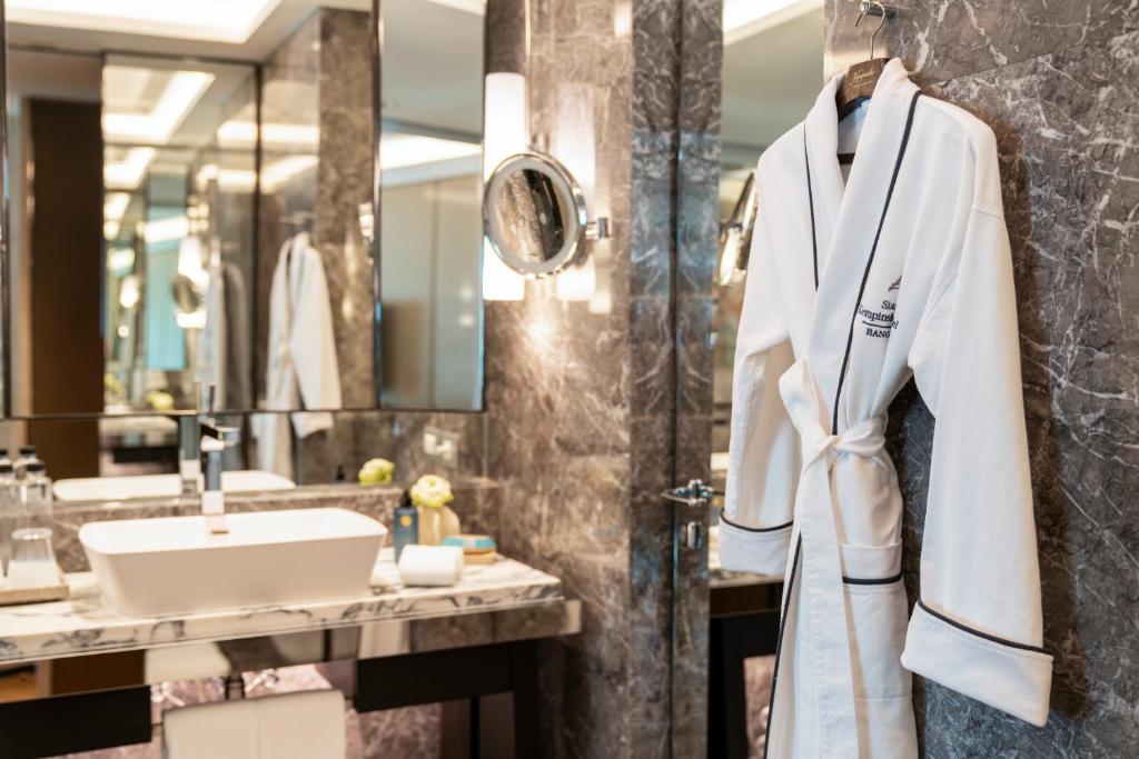 Siam Kempinski Hotel Bangkok - 5