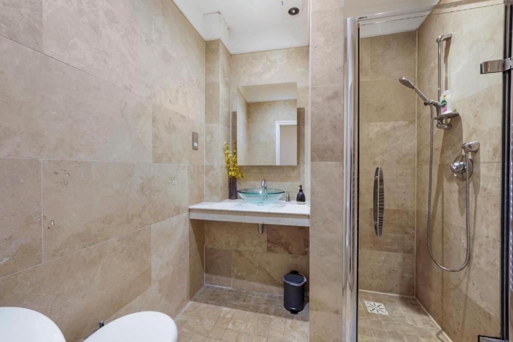3 Bedroom Townhouse on Harrogate's Famous stray 6