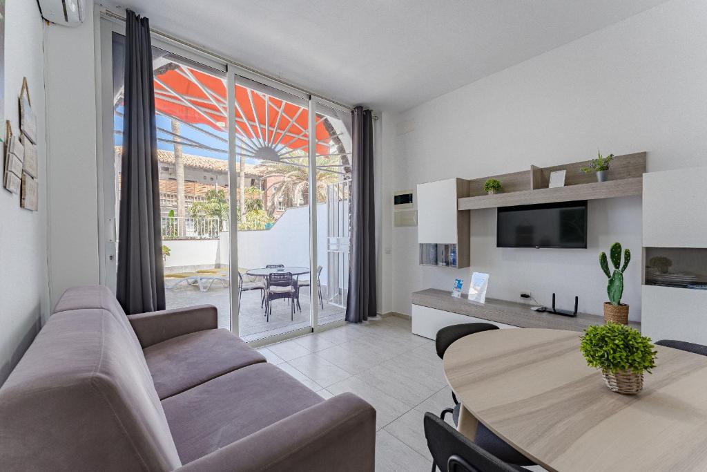 Kuchyň nebo kuchyňský kout v ubytování APARTAMENTO EN PARQUE SANTIAGO II