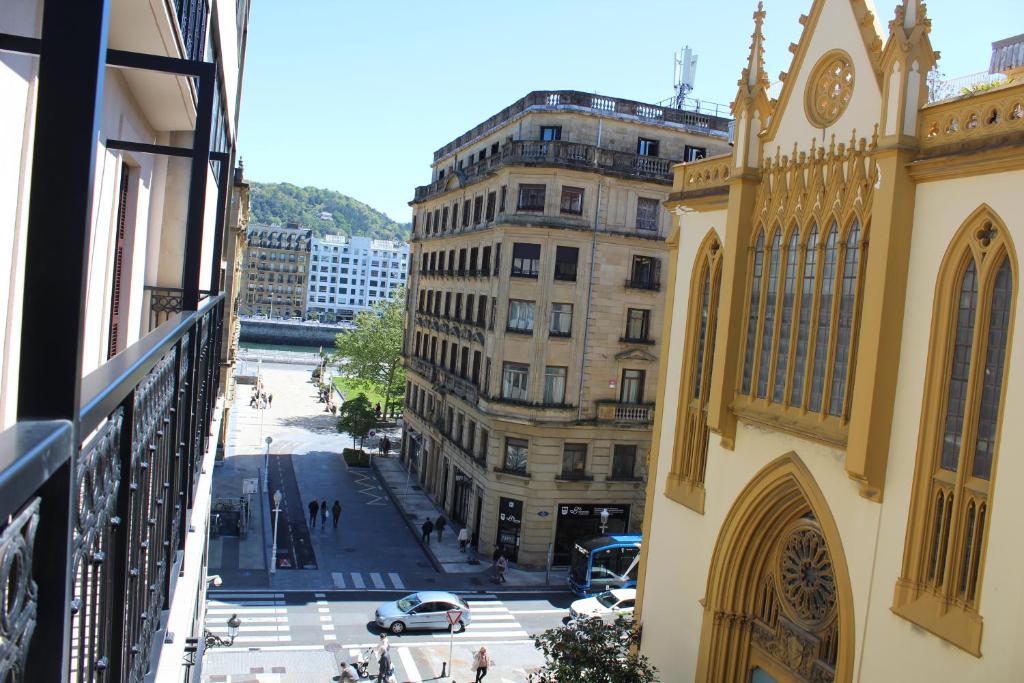 Nespecifikovaný výhled na destinaci San Sebastián nebo výhled na město při pohledu z penzionu