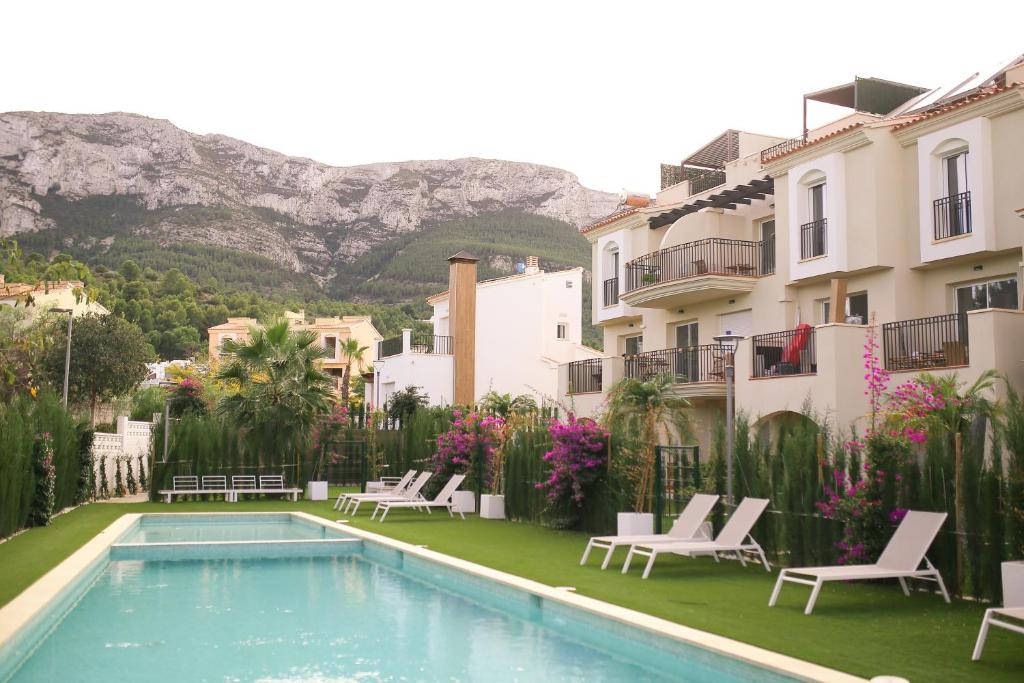 Modern flat with Montgo view