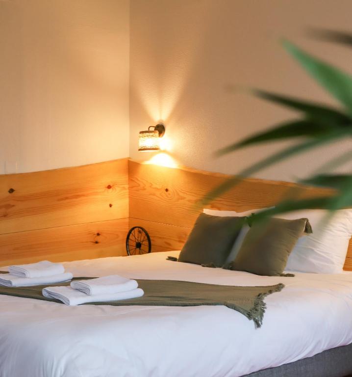 Maison Tournesol Massages Pau Jurançon - Chambre Familiale Avec Vue Sur Jardin