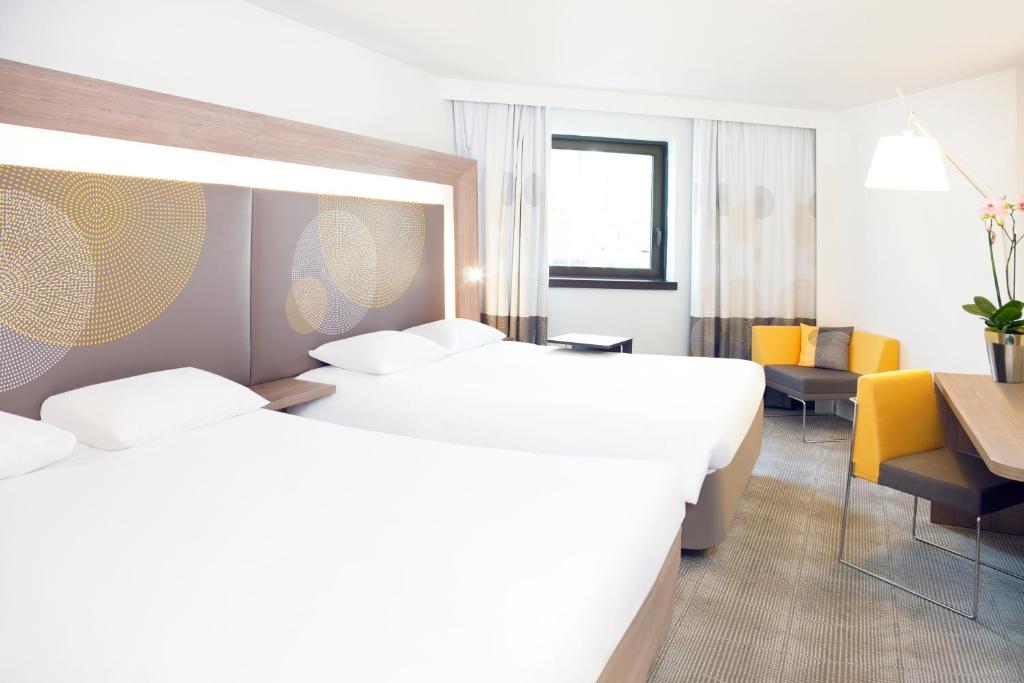 Novotel Paris Les Halles - Executive Queen Room With Two Queen Beds