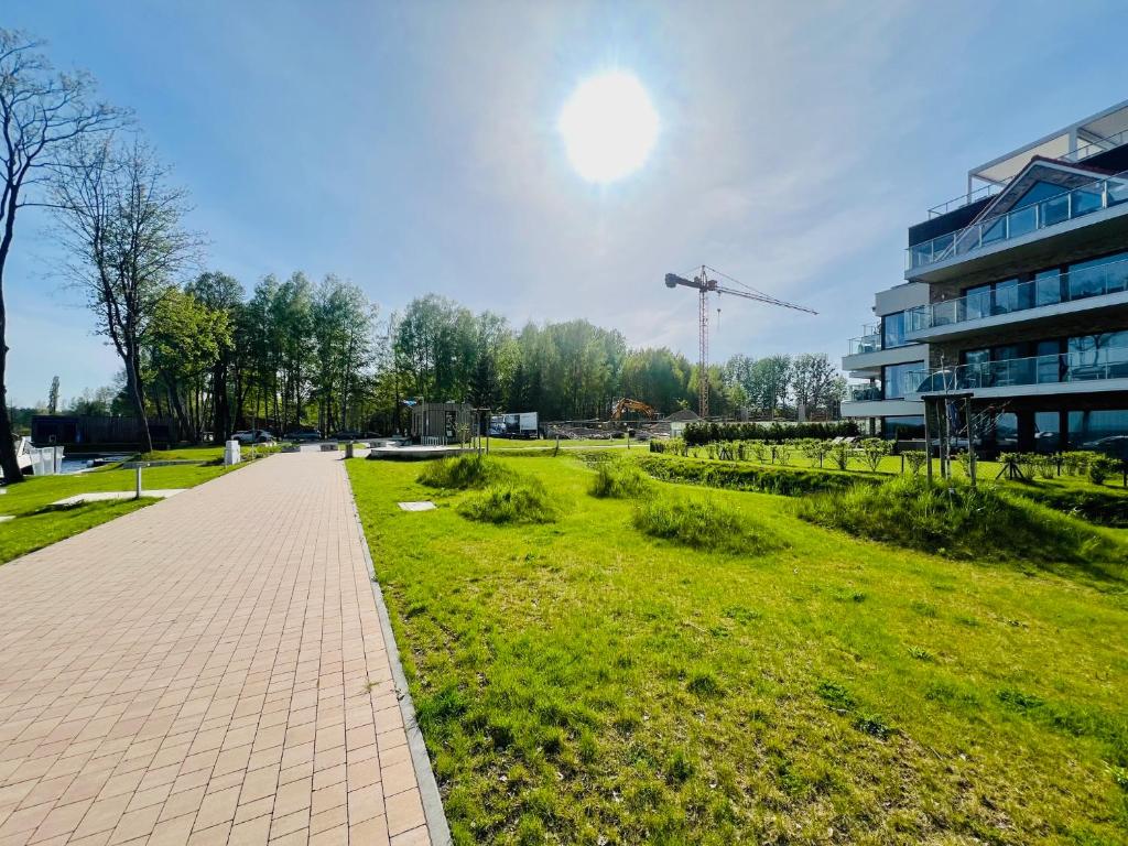 Vonkajšia záhrada v ubytovaní Apartament Morsa w Nautica Resort