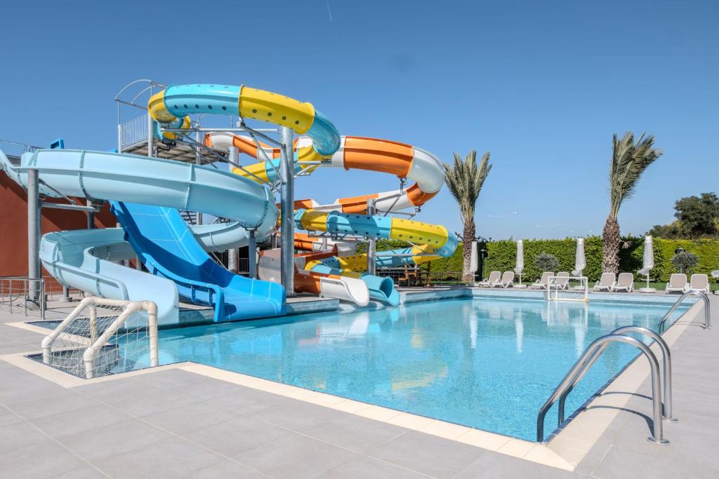 Bazén v ubytování Barut GOIA nebo v jeho okolí