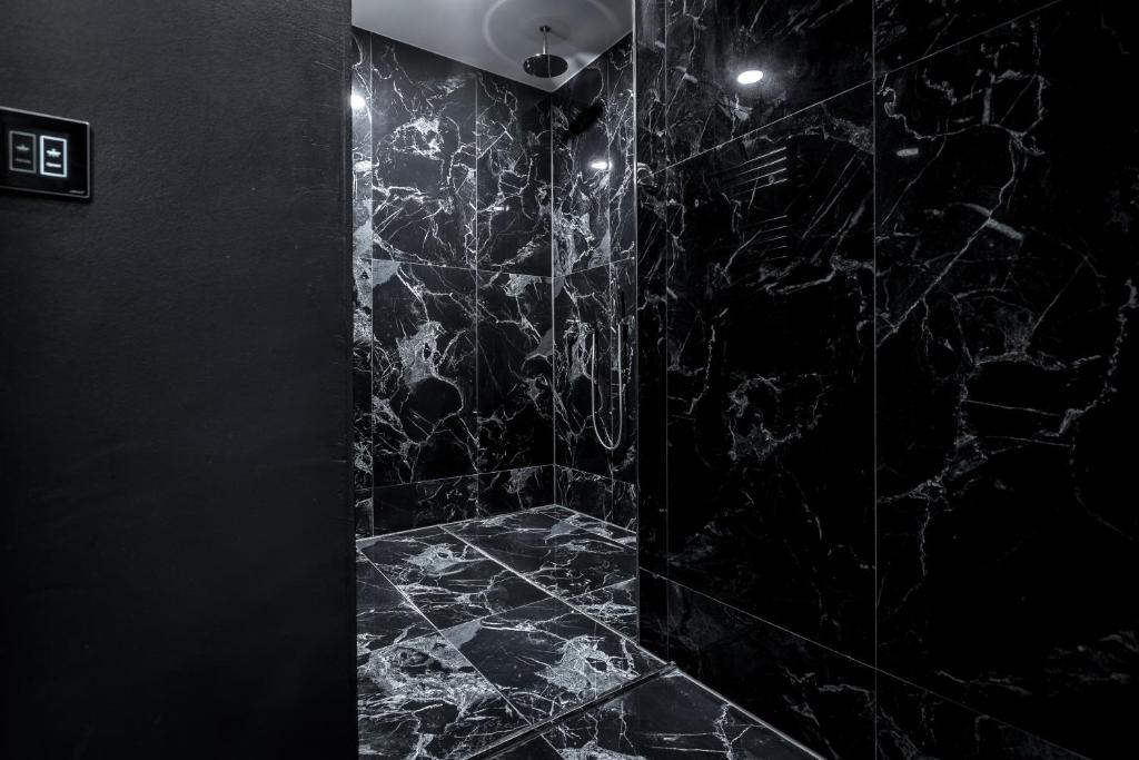 Black Hotels Köln - Resim 12