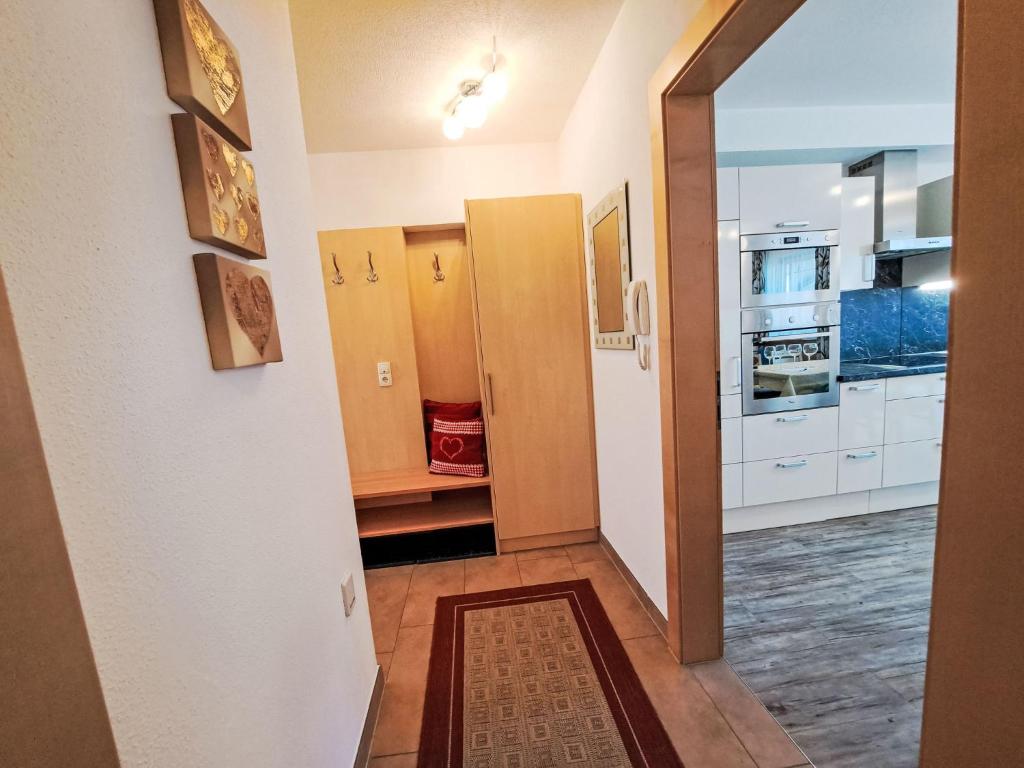 Kuchyňa alebo kuchynka v ubytovaní Apartment Regina by Interhome