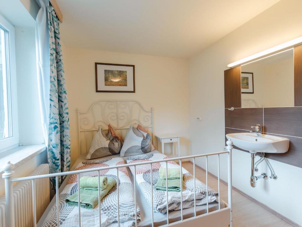 Posezení v ubytování Holiday Home Bergfried by Interhome