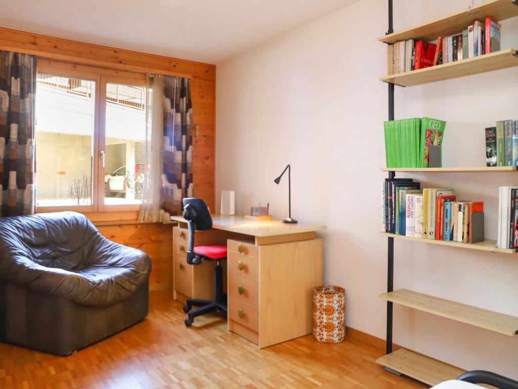 Knihovna v apartmánu