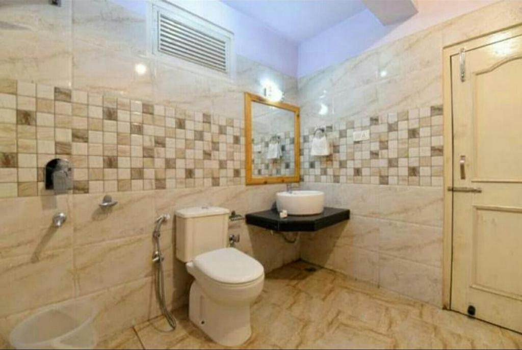 Phòng tắm tại Korank INN, Kashi