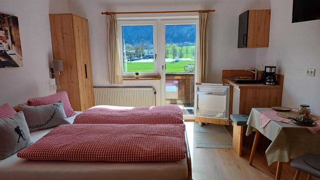 Kuchyň nebo kuchyňský kout v ubytování Haus Barbara