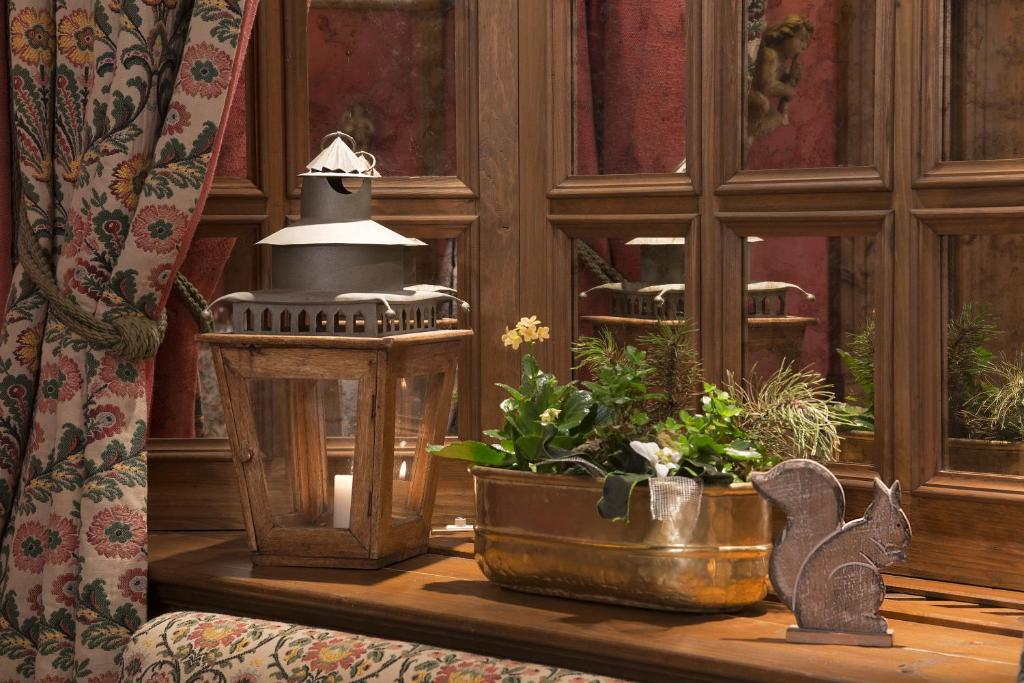 Zdjęcie z galerii obiektu Boutique Hotel Villa Blu Cortina D'Ampezzo w mieście Cortina dʼAmpezzo