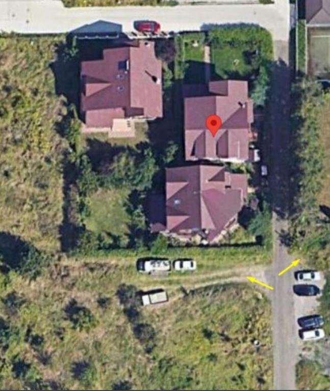 VillaWeb 9rooms - Long term business aparthotel 29 Euro per night per room, min 3months - Resim 16