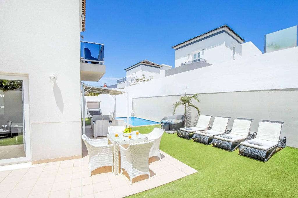 Fotografie z fotogalerie ubytování Villa Dahlia v destinaci Adeje