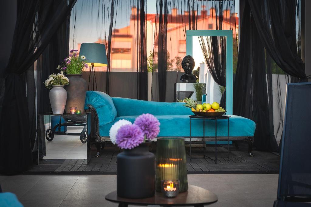 Posezení v ubytování Monvidal by Bura Hotels - Adults Only