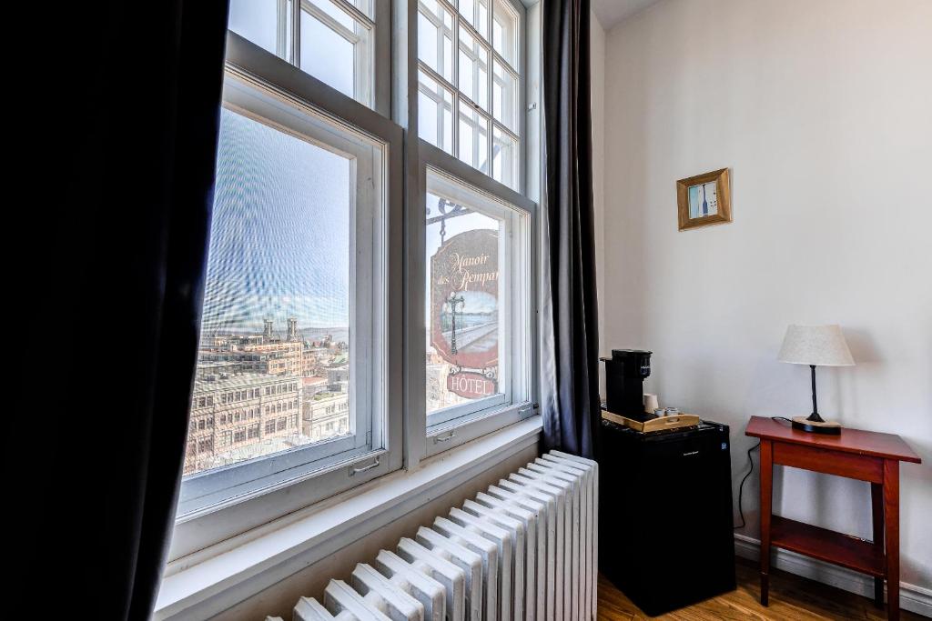 North House - Hôtel Automatisé Manoir des Remparts - Resim 40