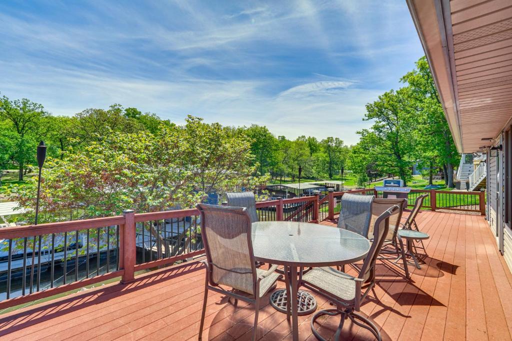 Waterfront Camdenton Home with Private Dock!, Camdenton (updated prices