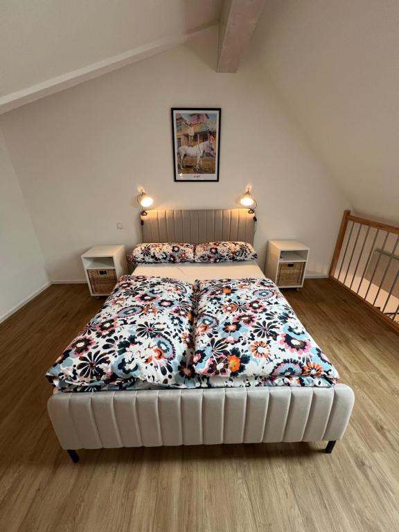 Кровать или кровати в номере Maisonette Wohnung in der Altstadt